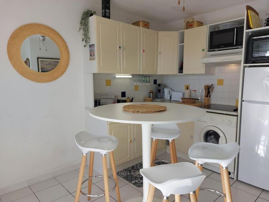 Cosy Appartement Les Pieds Dans Le Sable Le Barcarès Екстериор снимка